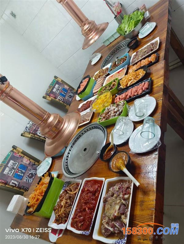 烤鱼烤肉店